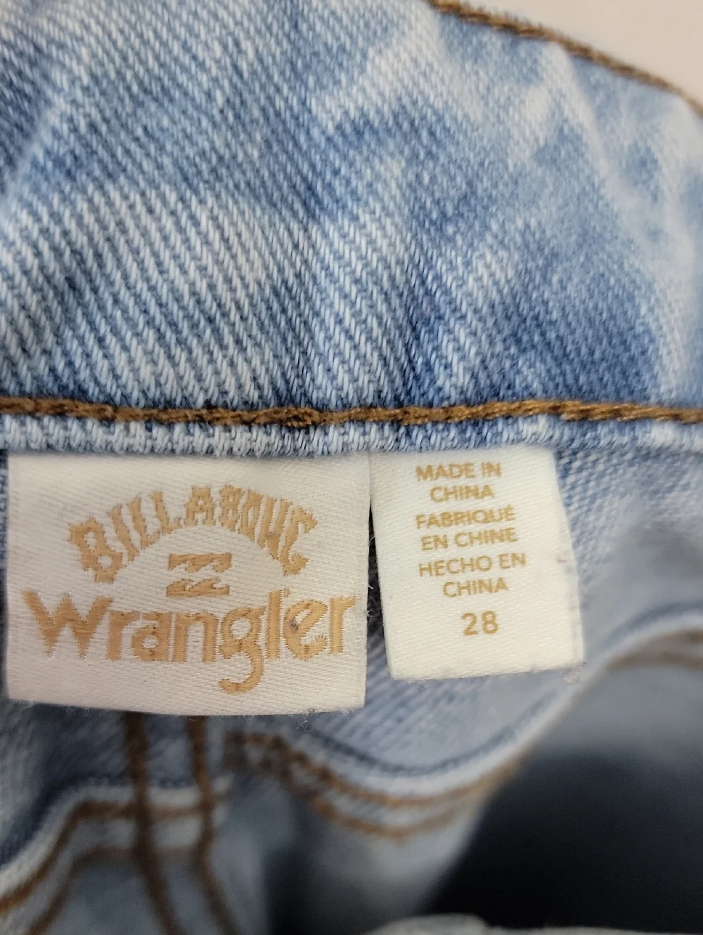 Wrangler X billabong Patchwork Light Blue Denim Jeans 28 - Picture 8 of 8